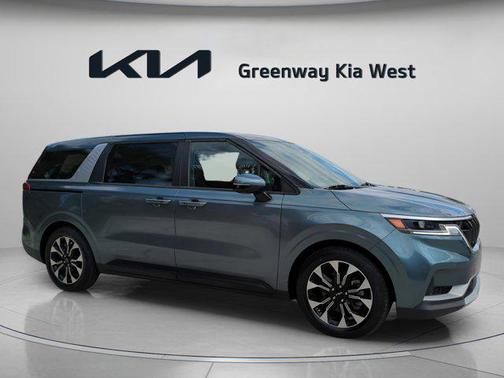 2023 Kia Carnival EX