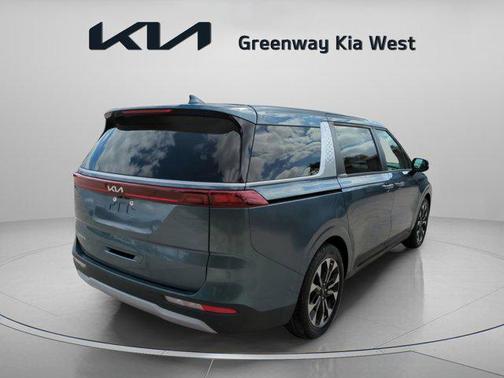 2023 Kia Carnival EX