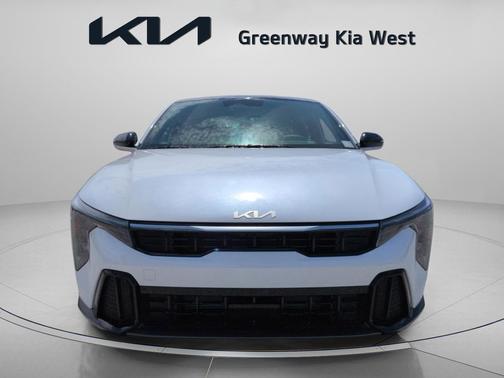 Snow White Pearl 2026 Kia K4 GT-Line