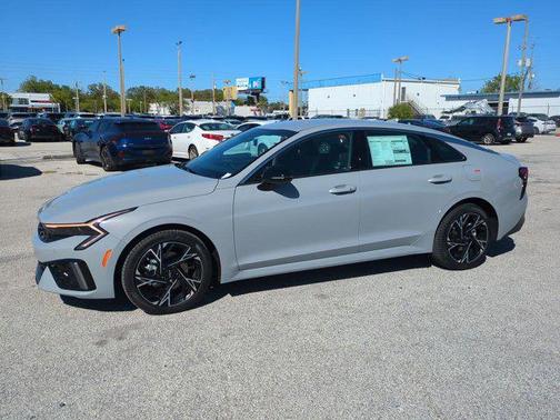 2025 Kia K5 GT-Line