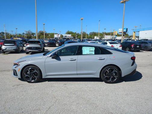 2025 Kia K5 GT-Line