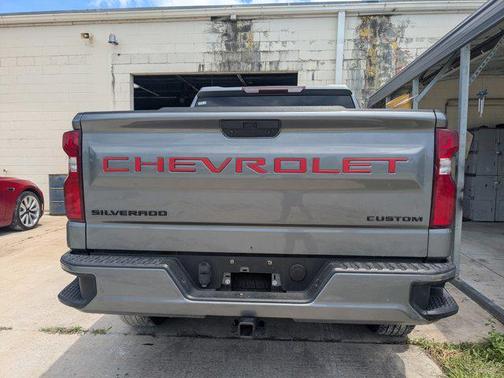 2022 Chevrolet Silverado 1500 Custom