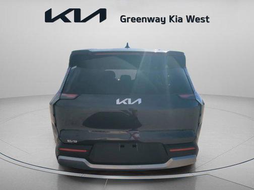 2026 Kia EV9 Light Long Range