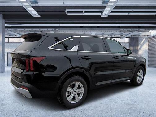 2025 Kia Sorento LX