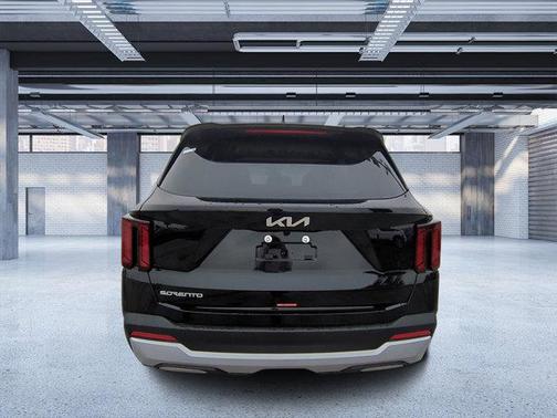 2025 Kia Sorento LX