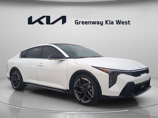 Snow White Pearl 2026 Kia K4 GT-Line