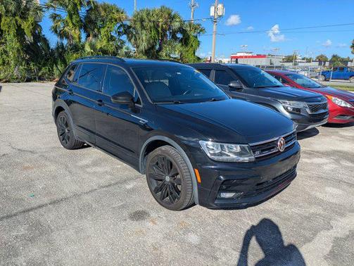 2021 Volkswagen Tiguan 2.0T SE R-Line Black