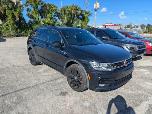 2021 Volkswagen Tiguan 2.0T SE R-Line Black