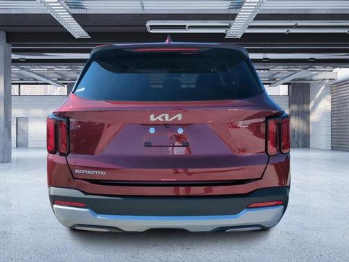 2025 Kia Sorento LX