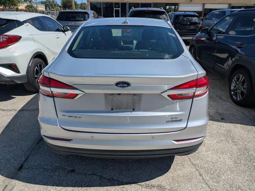 2019 Ford Fusion Hybrid SE