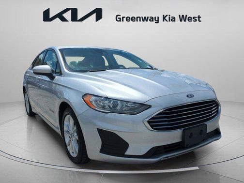 2019 Ford Fusion Hybrid SE