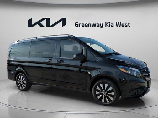 2023 Mercedes-Benz Metris Base