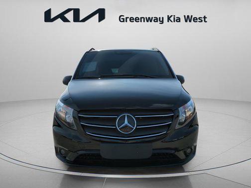 2023 Mercedes-Benz Metris Base