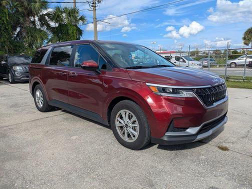 2024 Kia Carnival LX