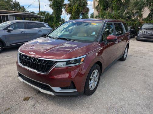2024 Kia Carnival LX