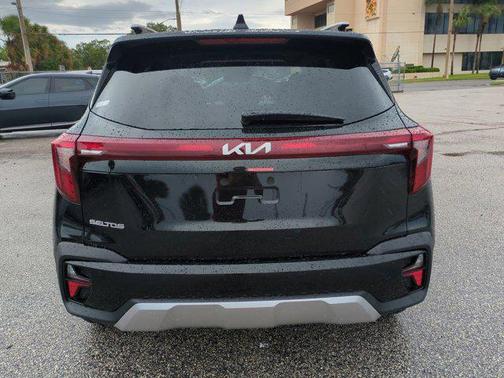 2025 Kia Seltos EX