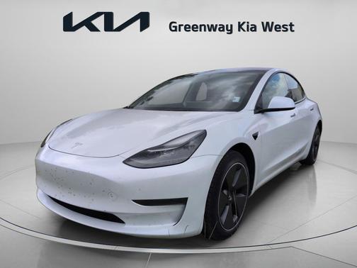 Pearl White Multi-Coat 2023 Tesla Model 3 Standard Range