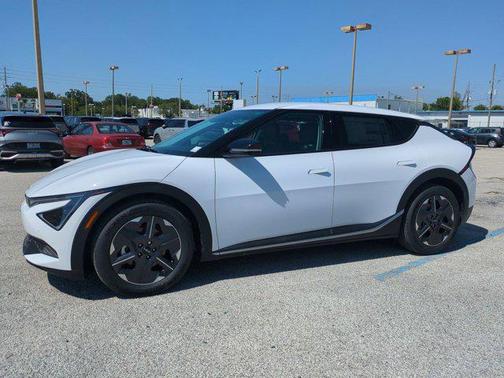 2025 Kia EV6 Light