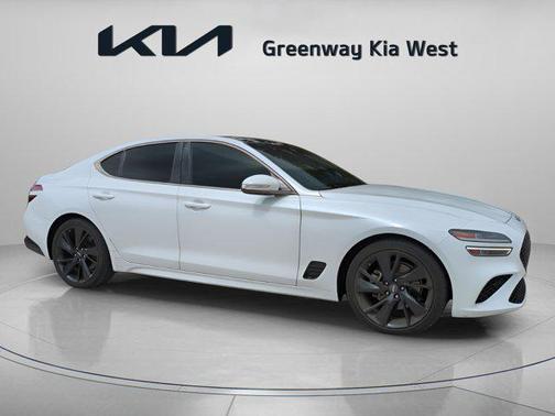 Uyuni White 2023 Genesis G70 2.0T RWD