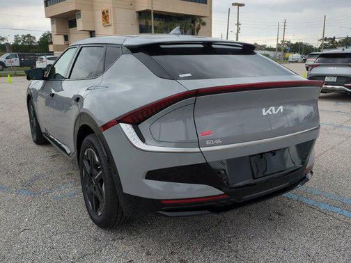 2025 Kia EV6 Wind