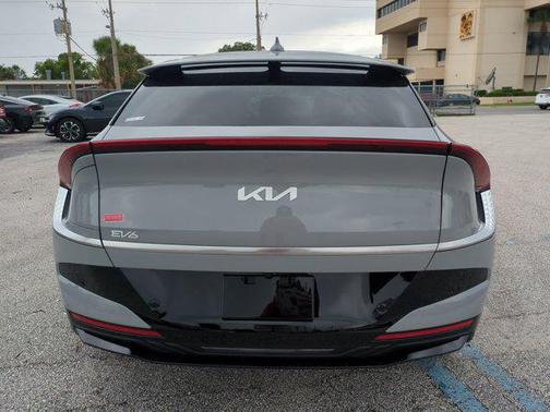 2025 Kia EV6 Wind