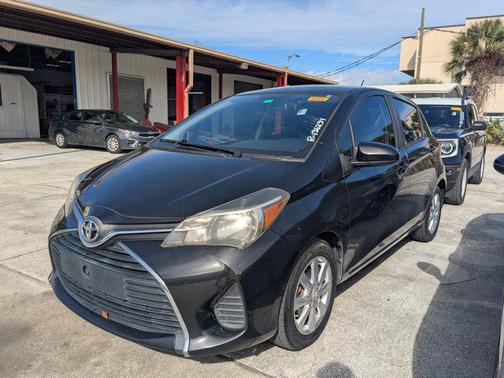 2015 Toyota Yaris LE
