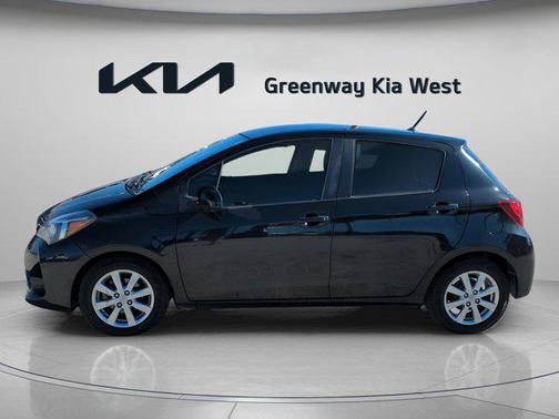 2015 Toyota Yaris LE