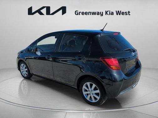 2015 Toyota Yaris LE