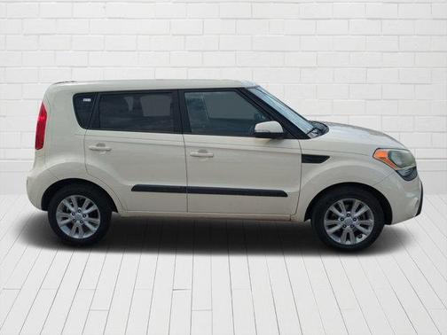 2013 Kia Soul +