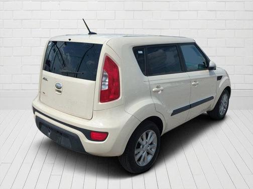 2013 Kia Soul +
