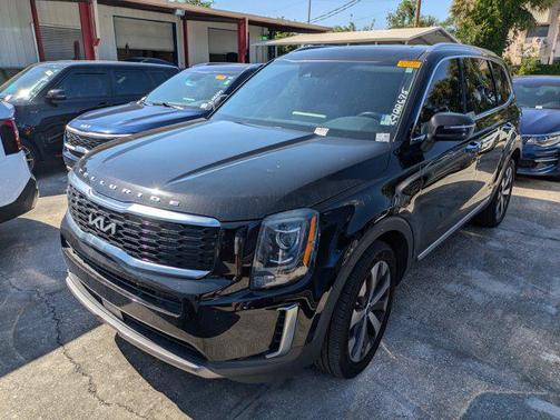 2022 Kia Telluride S