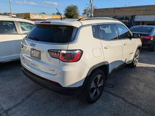 2017 Jeep New Compass Latitude