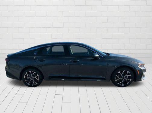 2025 Kia K5 EX