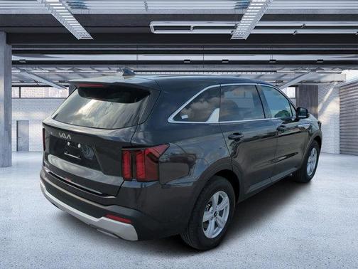 2025 Kia Sorento LX