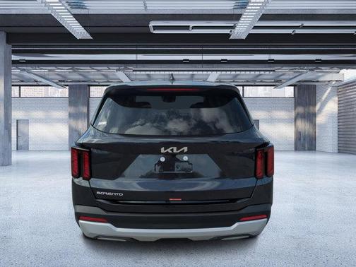 2025 Kia Sorento LX
