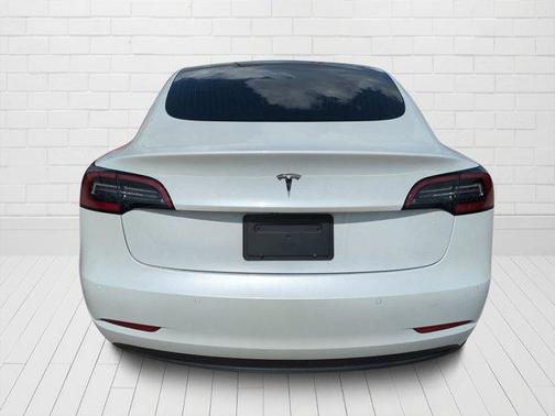 2020 Tesla Model 3 Standard Range