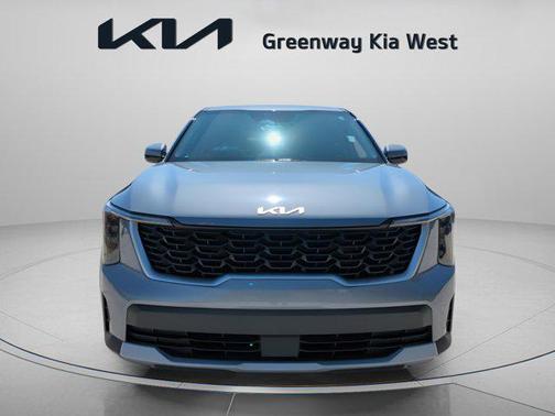 Everlasting Silver 2025 Kia Sorento LX