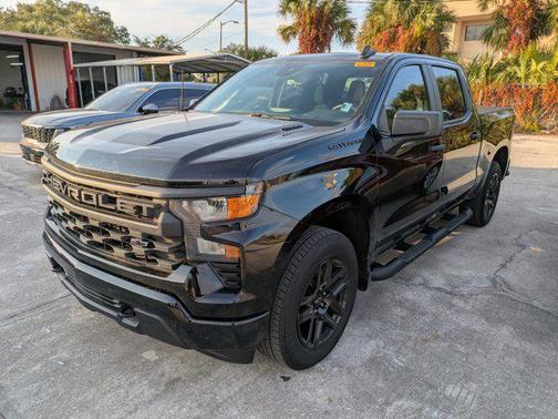 2025 Chevrolet Silverado 1500 Custom