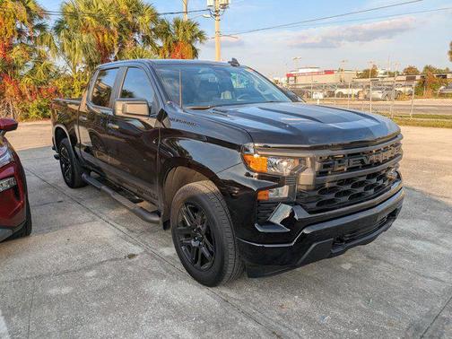 2025 Chevrolet Silverado 1500 Custom