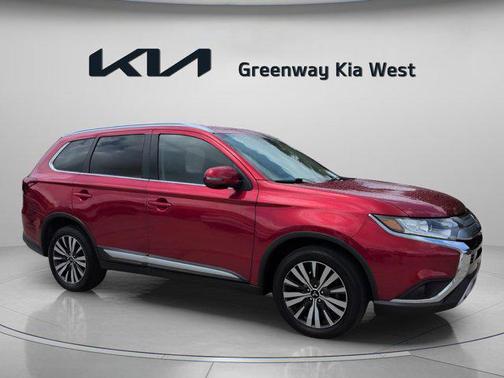 Red Diamond 2020 Mitsubishi Outlander SE S-AWC