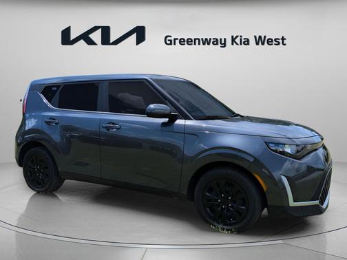 Gravity Gray 2024 Kia Soul LX