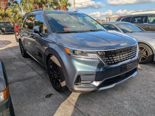 2022 Kia Carnival SX