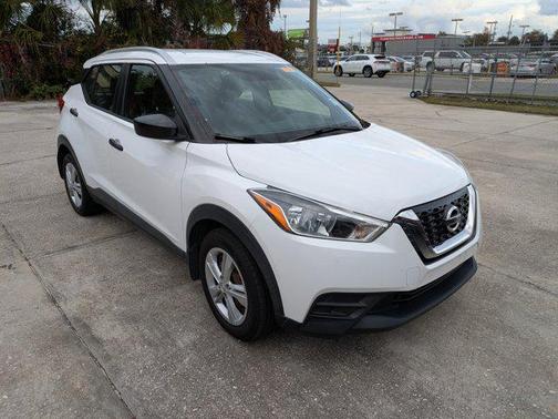 2019 Nissan Kicks S