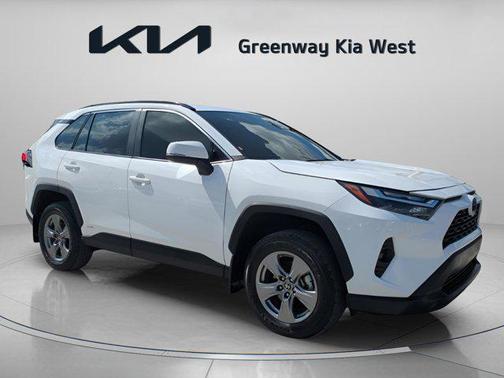 2024 Toyota RAV4 Hybrid XLE