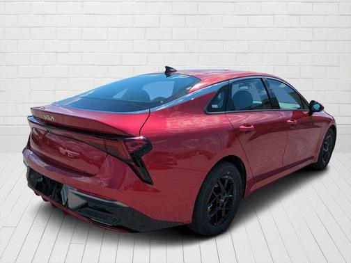 2025 Kia K5 LXS