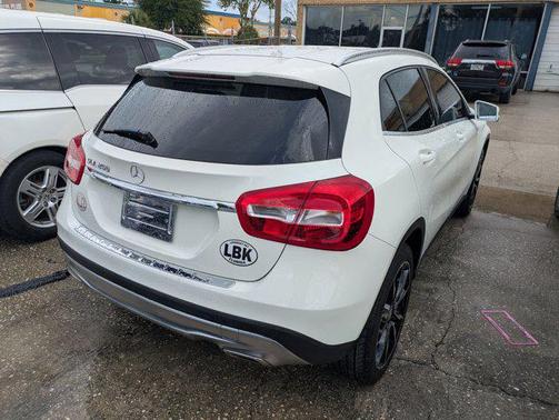 2017 Mercedes-Benz GLA 250 Base