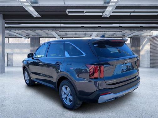 2025 Kia Sorento LX