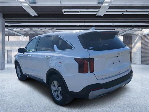 2025 Kia Sorento LX