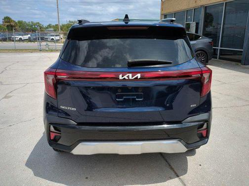 Dark Ocean Blue 2024 Kia Seltos EX