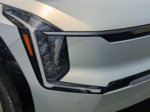 2024 Kia EV9 Land